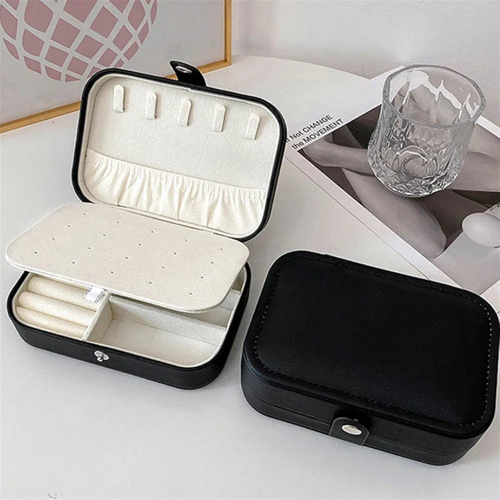 Travel jewelry Organizer,Portable Travel Jewelry Boxes for Women and Girls, Pink Jewelry Organizer Travel Case for Rings Earrings Necklace Bracelets