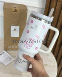 The Stanley X Hello Kitty Quencher |40 OZ| White| Special Edition